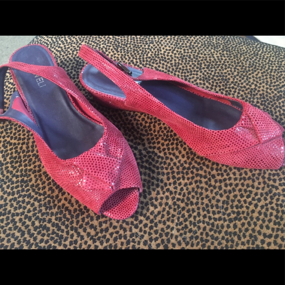 New in Box! Darling Vaneli red wedge shoes!